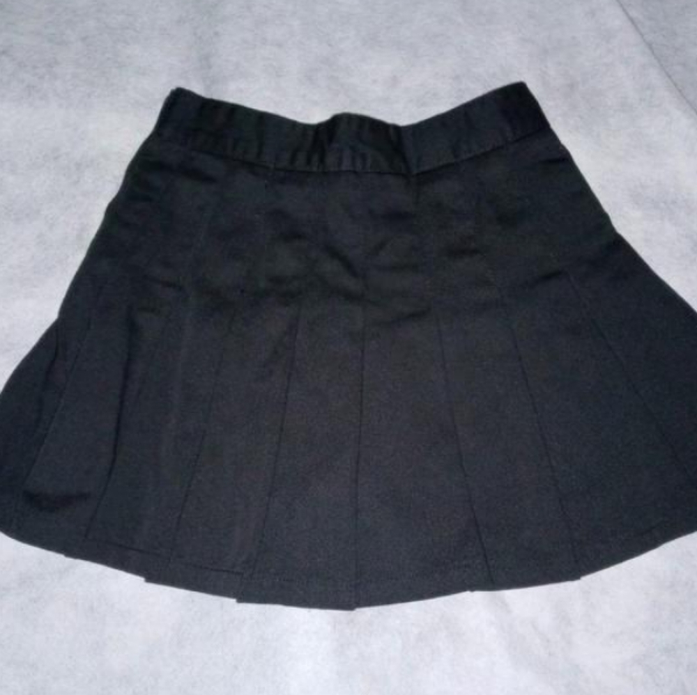 Brandy Melville Dana Skirt